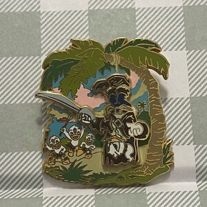 Disney Donald Duck Pirate Pin